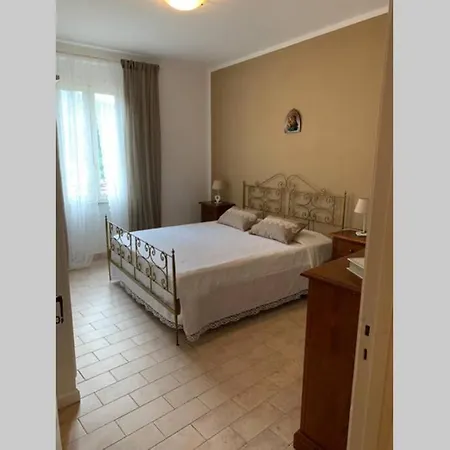 Casa Flea - Holiday Apartment With 2 Bedrooms Gualdo Tadino Exterior photo