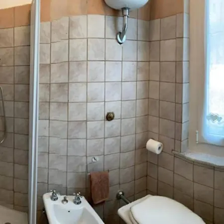 Casa Flea - Holiday Apartment With 2 Bedrooms Gualdo Tadino Exterior photo